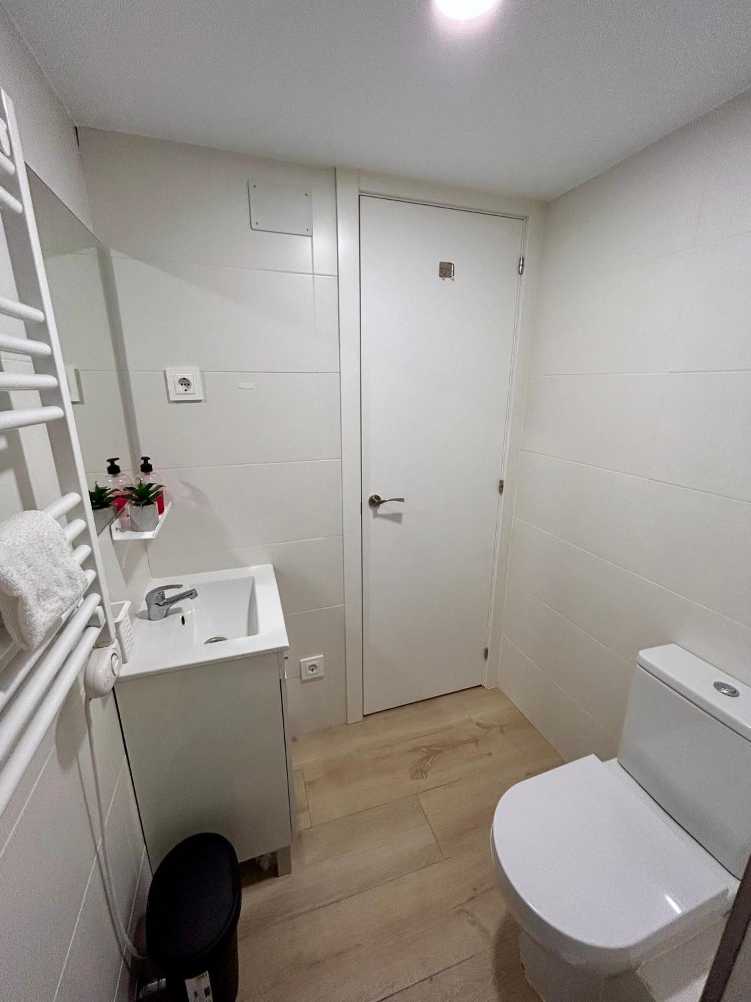 Apartamentos Ribadeo 마드리드 외부 사진
