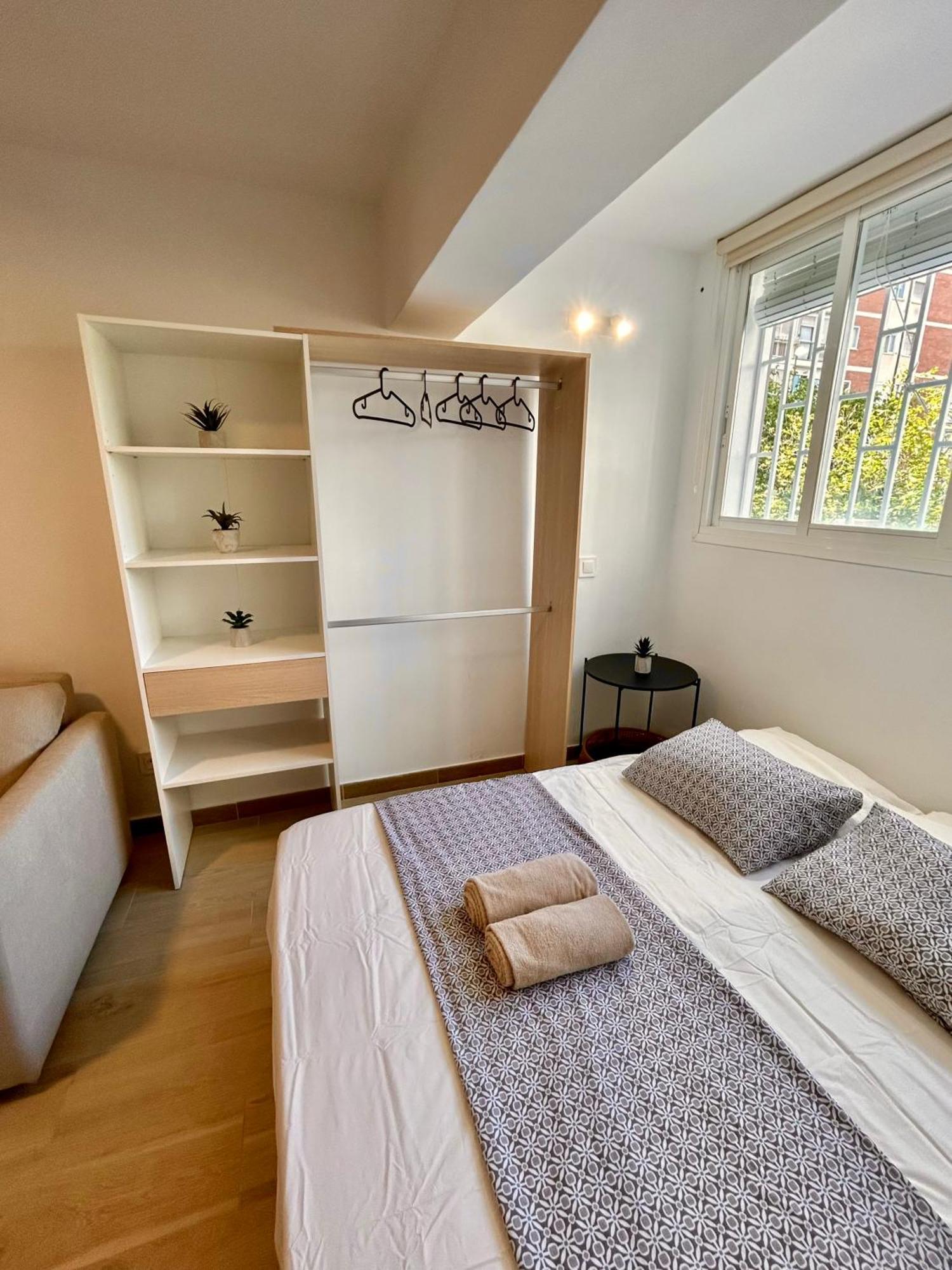 Apartamentos Ribadeo 마드리드 외부 사진